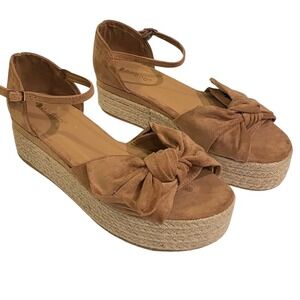 Bamboo shoes
